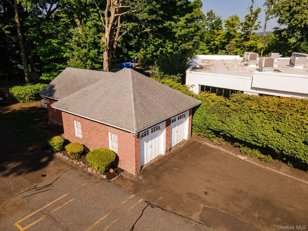 81 Route 59 Suffern, NY 10901