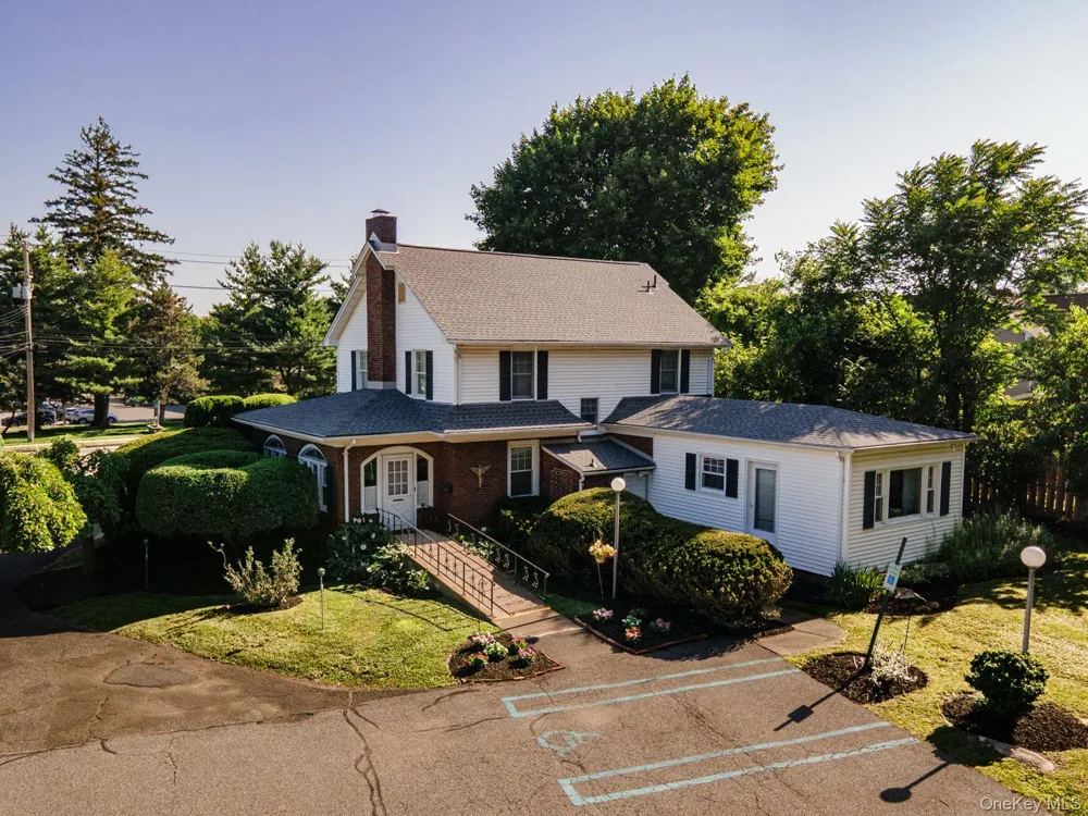 81 Route 59 Suffern, NY 10901
