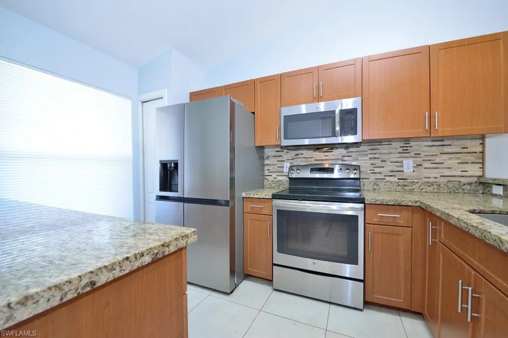 1042 Mainsail Drive #823 Naples, FL 34114