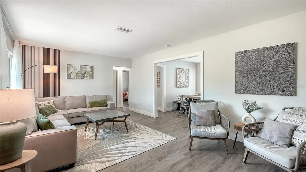 1302 MANGO AVENUE Venice, FL 34285