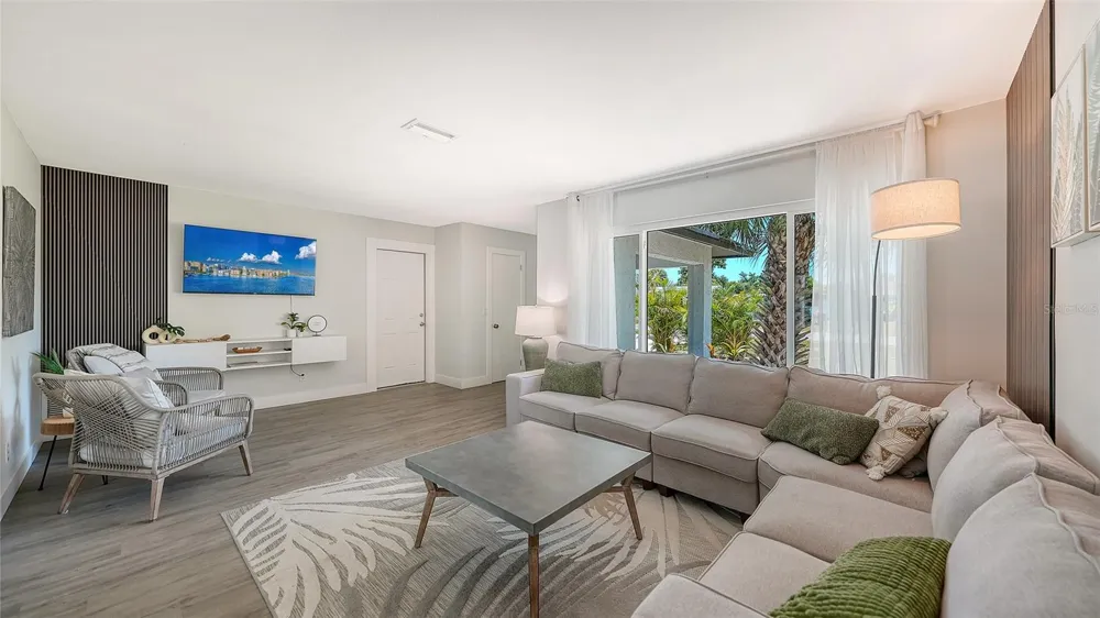 1302 MANGO AVENUE Venice, FL 34285