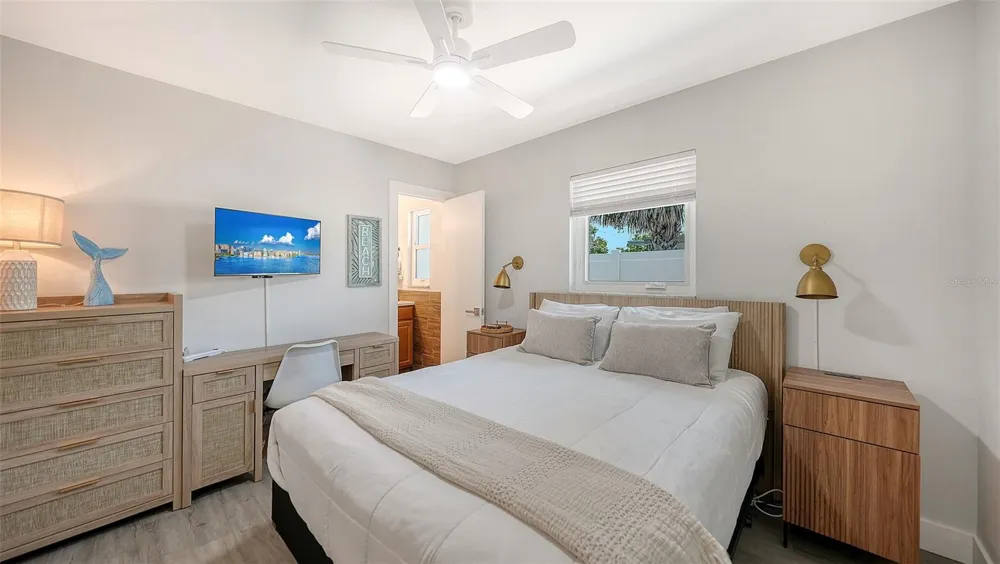 1302 MANGO AVENUE Venice, FL 34285
