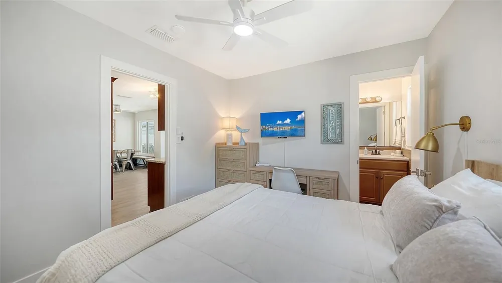 1302 MANGO AVENUE Venice, FL 34285