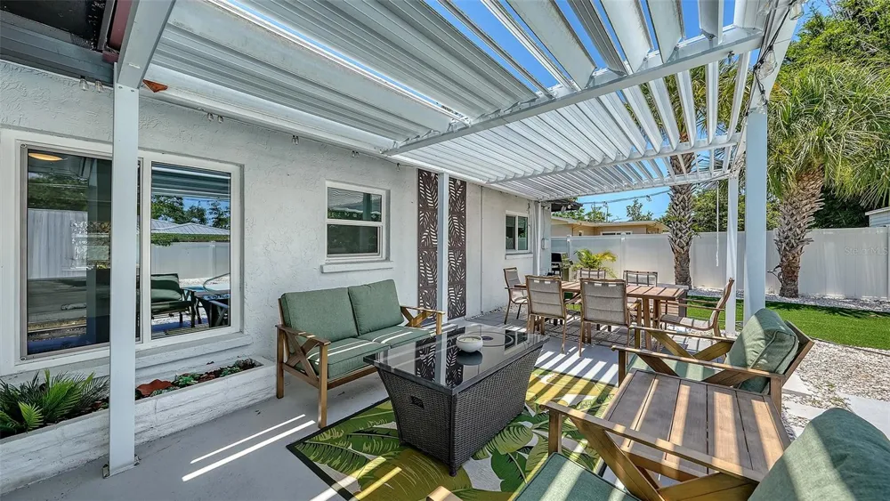 1302 MANGO AVENUE Venice, FL 34285