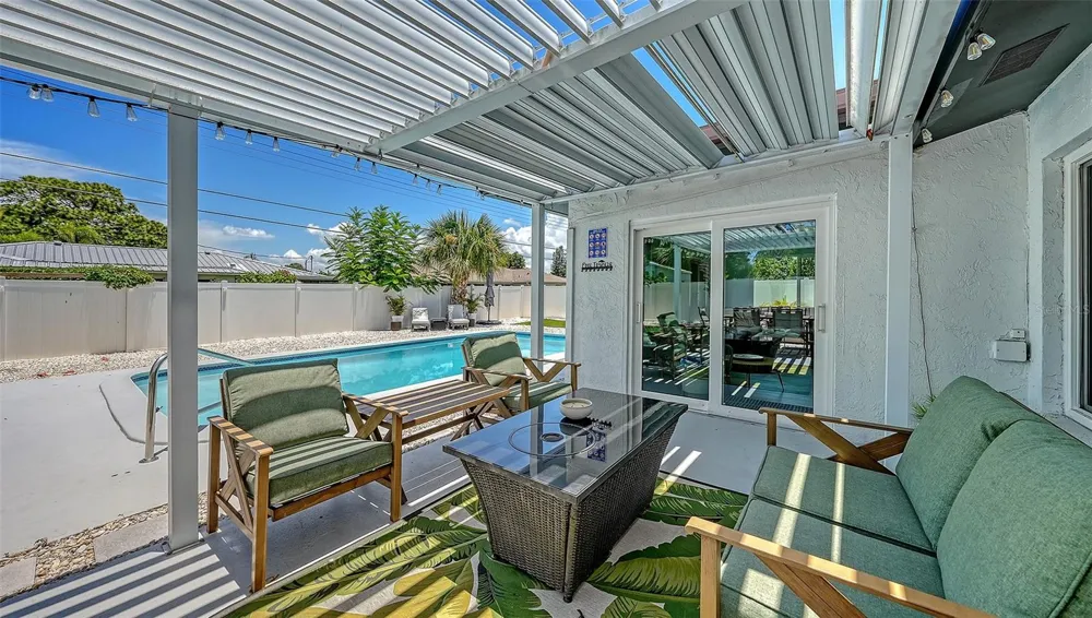 1302 MANGO AVENUE Venice, FL 34285