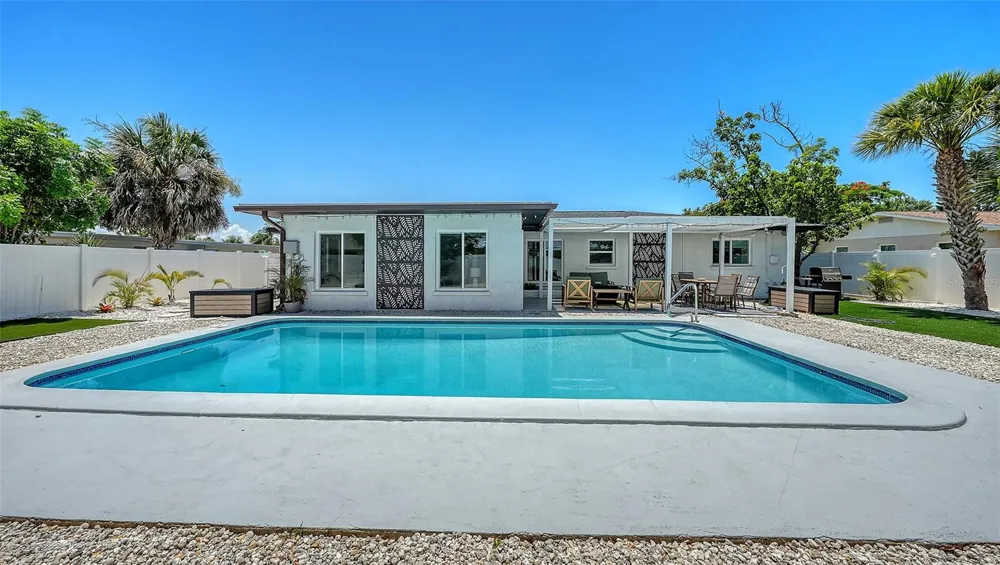1302 MANGO AVENUE Venice, FL 34285