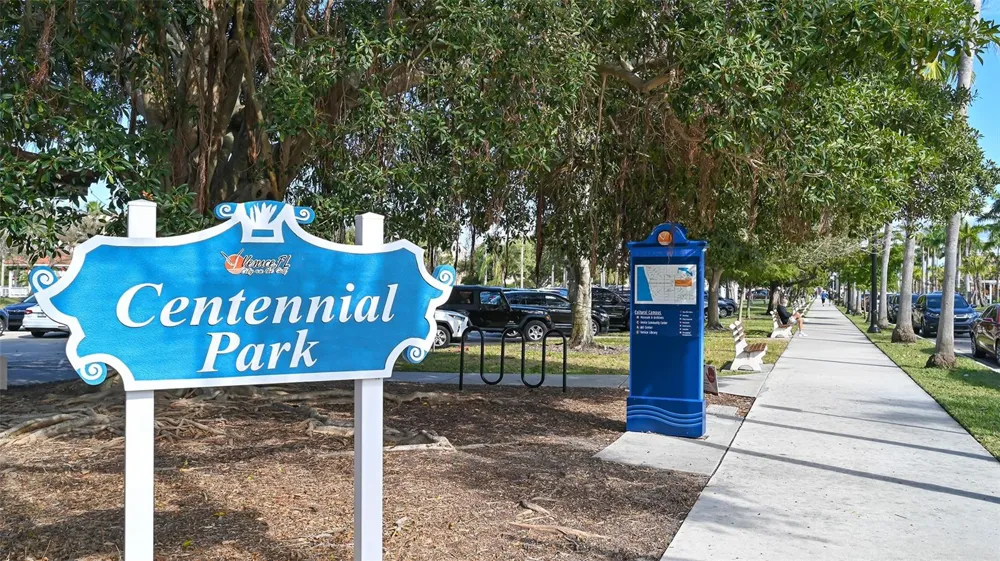 1302 MANGO AVENUE Venice, FL 34285