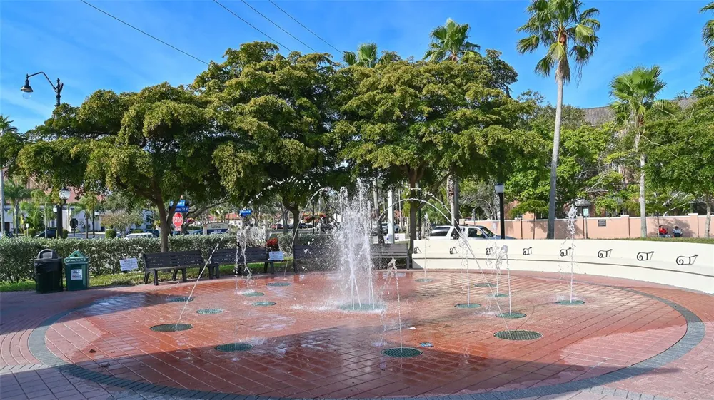 1302 MANGO AVENUE Venice, FL 34285