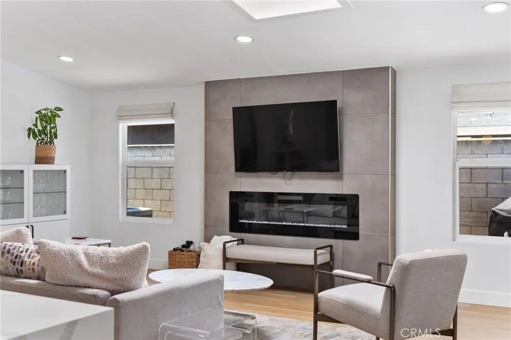 2135 Parsons Street Costa Mesa, CA 92627