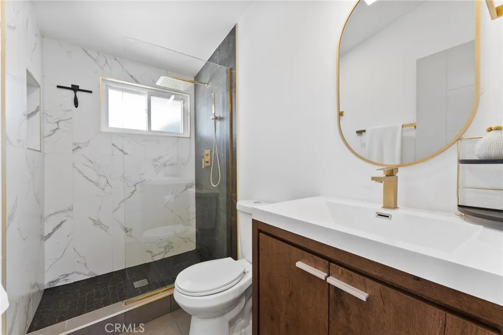 2135 Parsons Street Costa Mesa, CA 92627