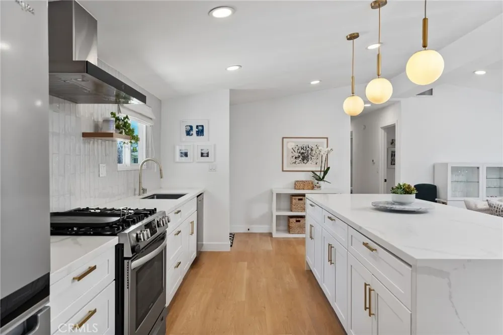 2135 Parsons Street Costa Mesa, CA 92627