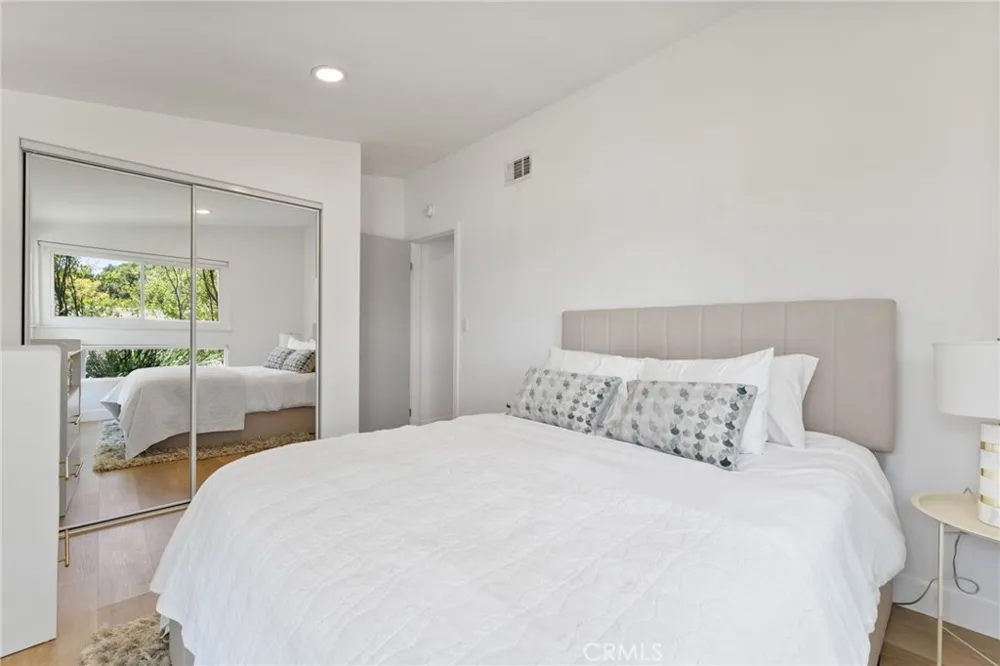 2135 Parsons Street Costa Mesa, CA 92627