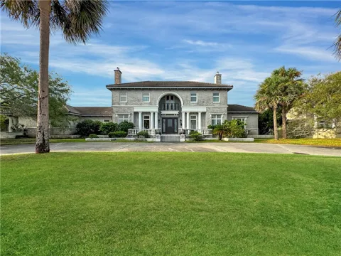 5001 Ocean Drive