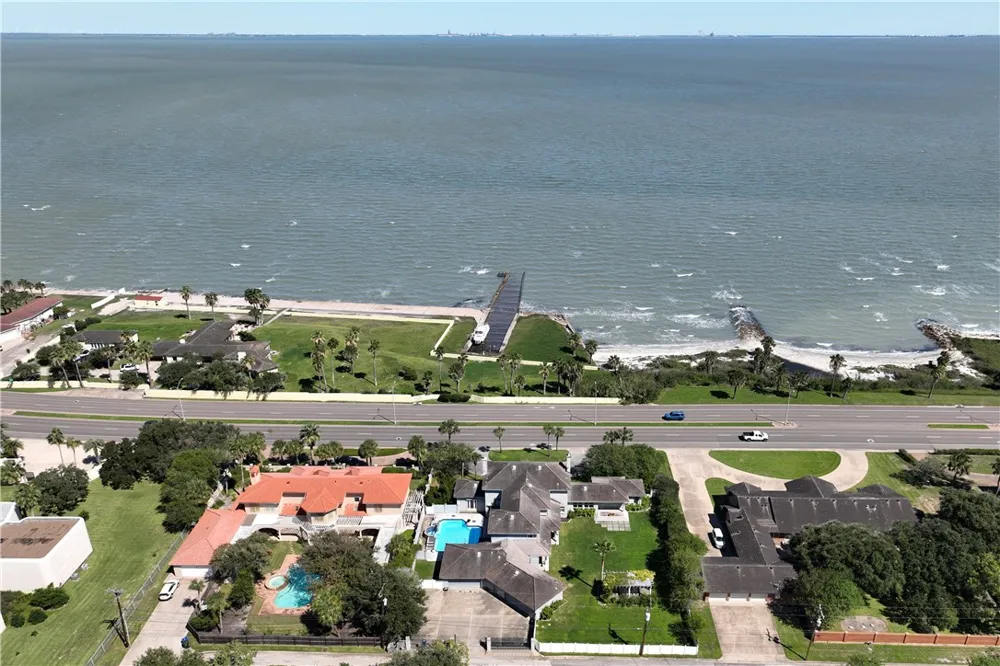 5001 Ocean Drive Corpus Christi, TX 78412