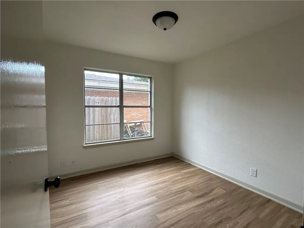 129 Janin Portland, TX 78374
