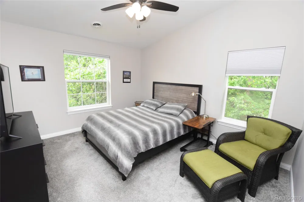 899 Watercress Lane Fenton City, MI 48430