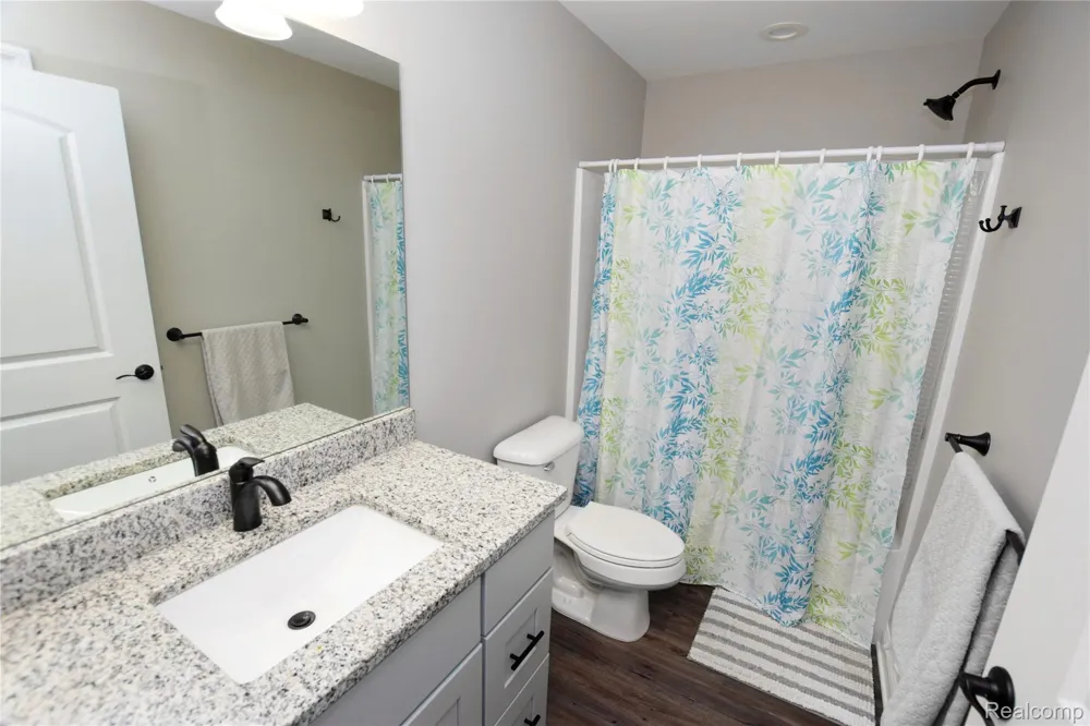 899 Watercress Lane Fenton City, MI 48430