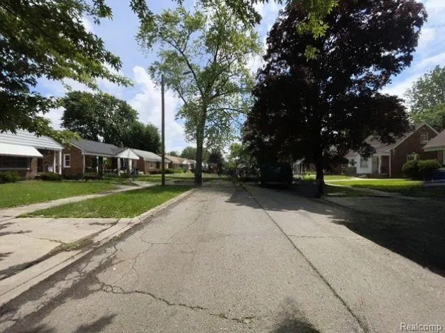 26474 Somerset Drive Inkster City, MI 48141