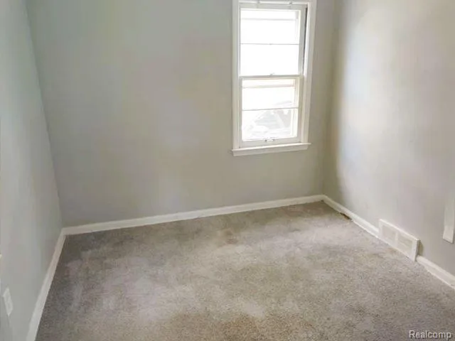 26474 Somerset Drive Inkster City, MI 48141