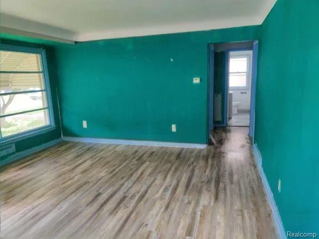 26474 Somerset Drive Inkster City, MI 48141
