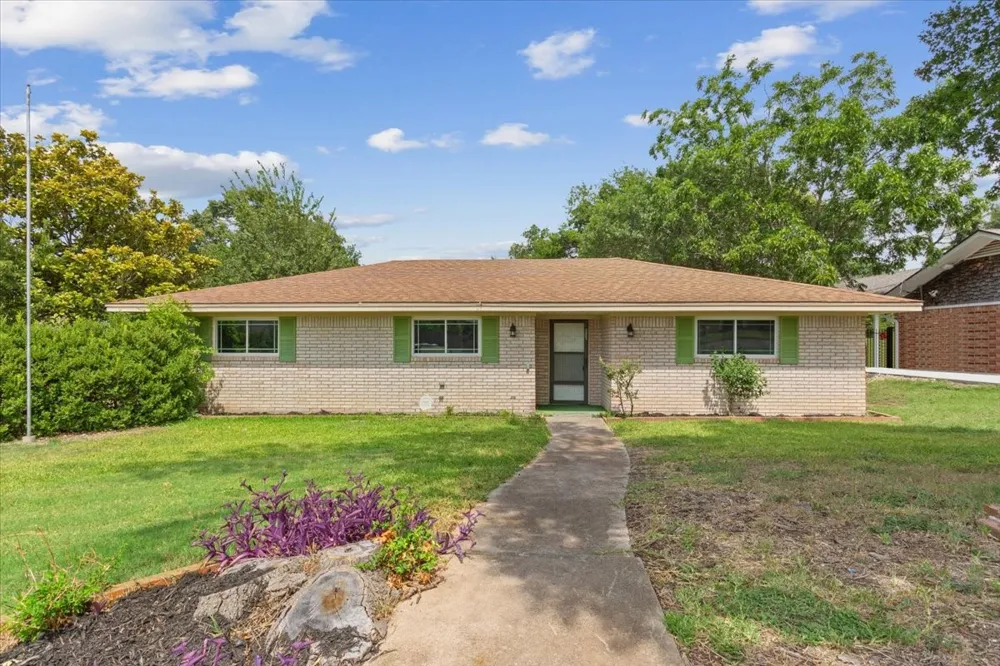 849 Arlington Drive Woodway, TX 76712