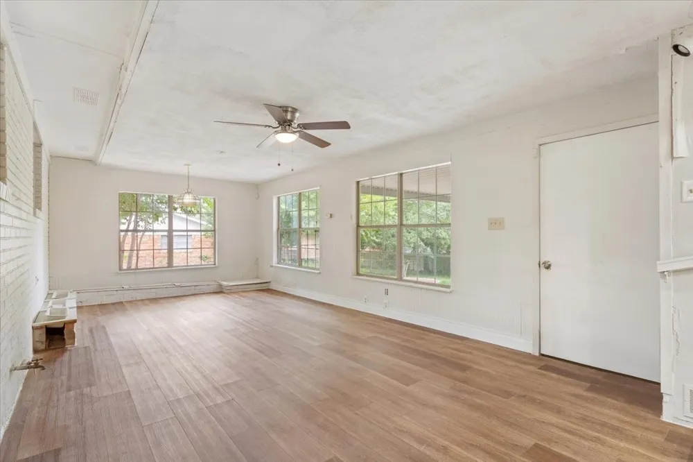 849 Arlington Drive Woodway, TX 76712