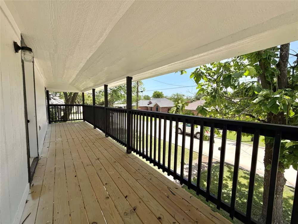 211 S Mabel Street Ferris, TX 75125