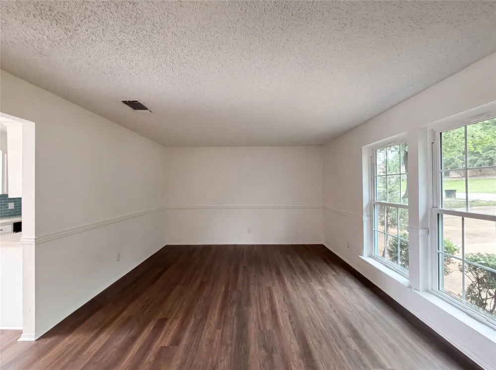 512 Lake Crest Parkway Azle, TX 76020