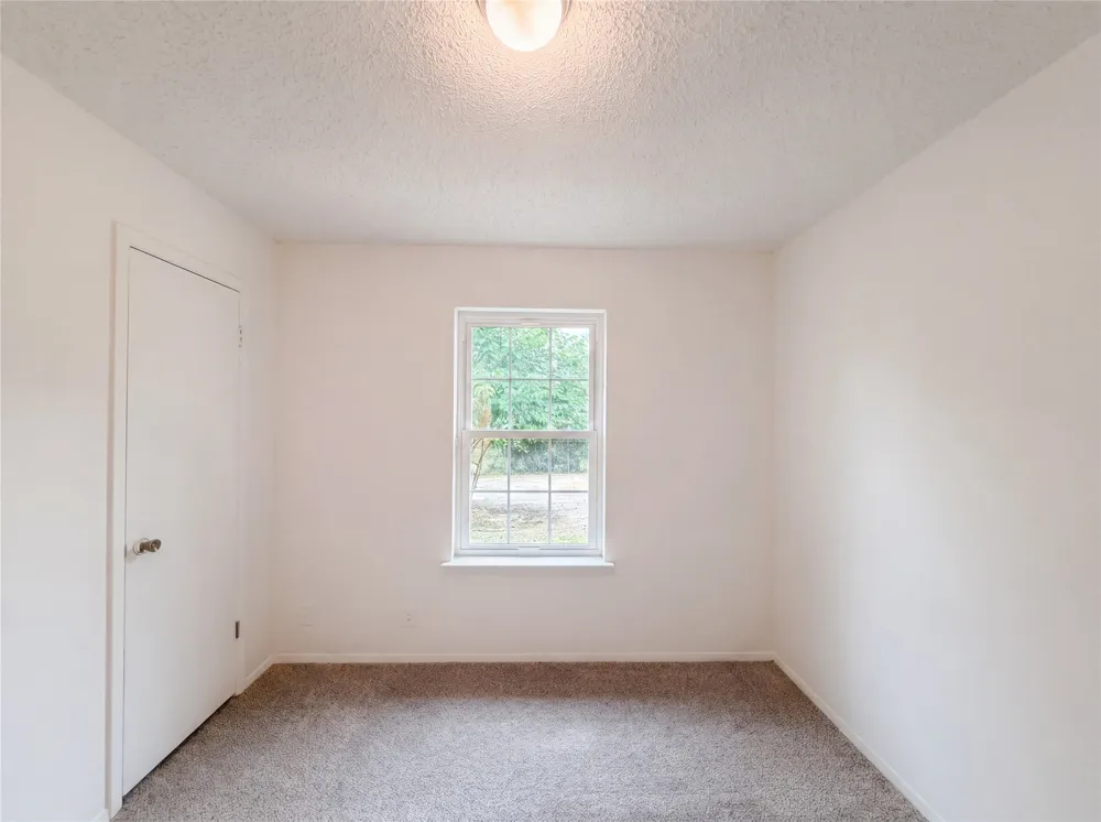 512 Lake Crest Parkway Azle, TX 76020