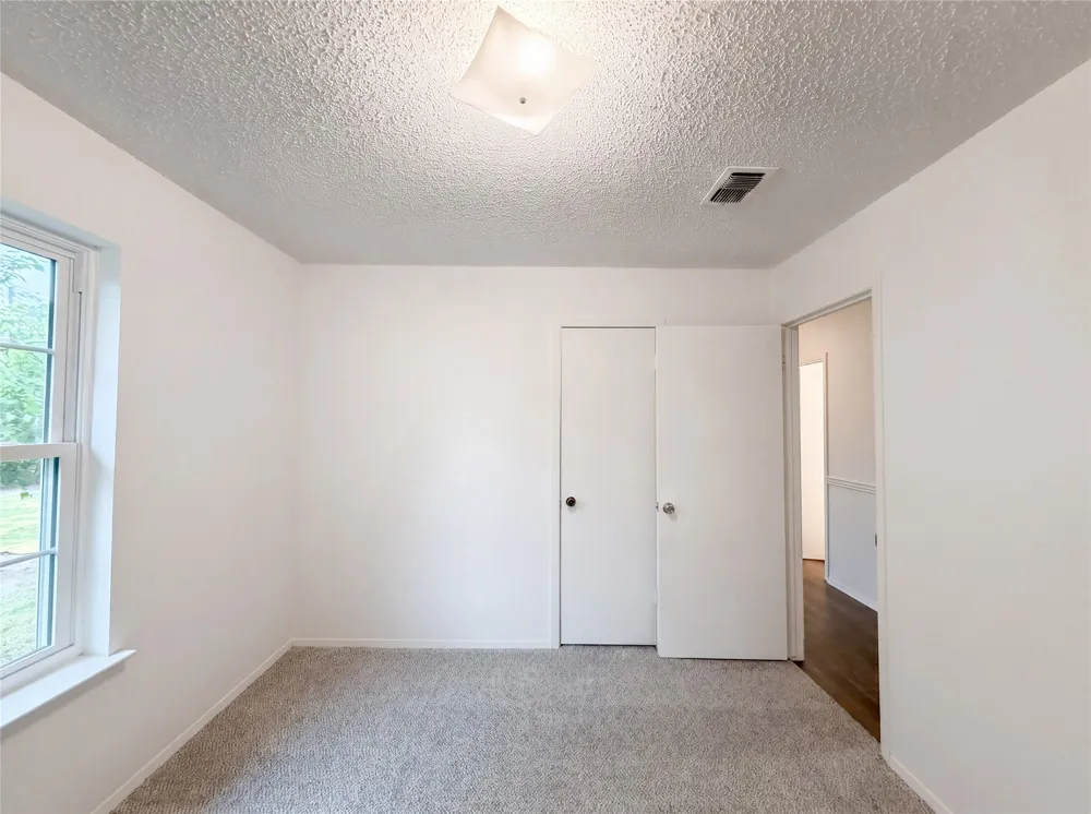 512 Lake Crest Parkway Azle, TX 76020