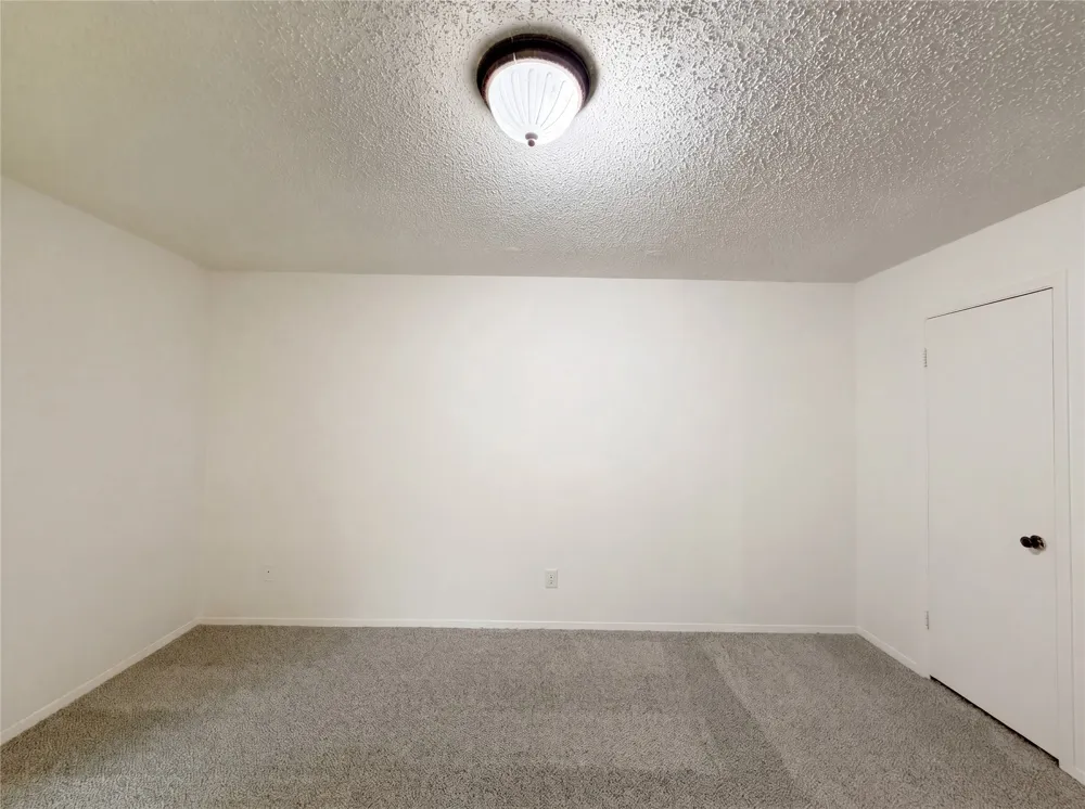 512 Lake Crest Parkway Azle, TX 76020