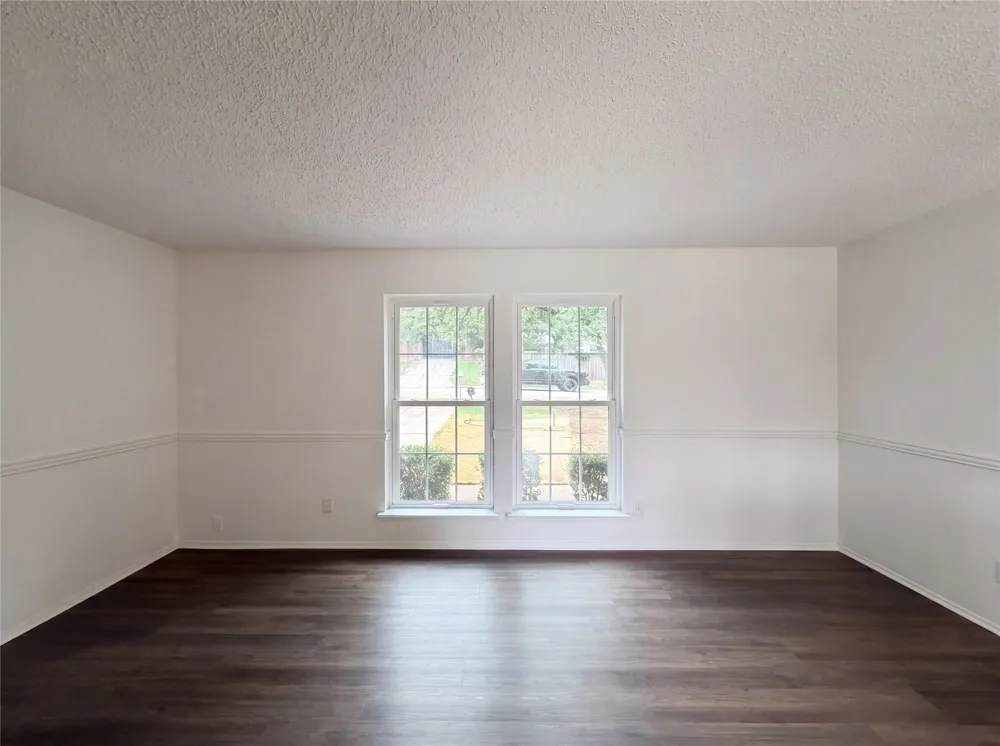 512 Lake Crest Parkway Azle, TX 76020