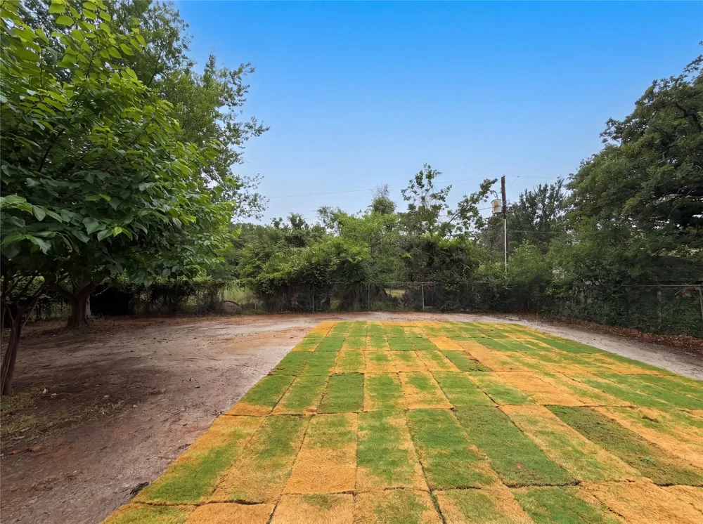 512 Lake Crest Parkway Azle, TX 76020