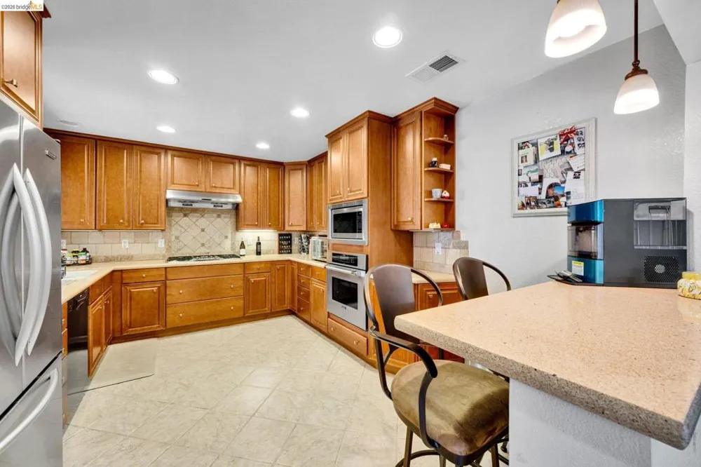 524 Silver Lake Dr Danville, CA 94526