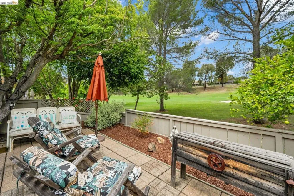 524 Silver Lake Dr Danville, CA 94526
