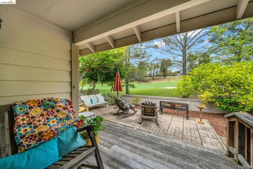 524 Silver Lake Dr Danville, CA 94526