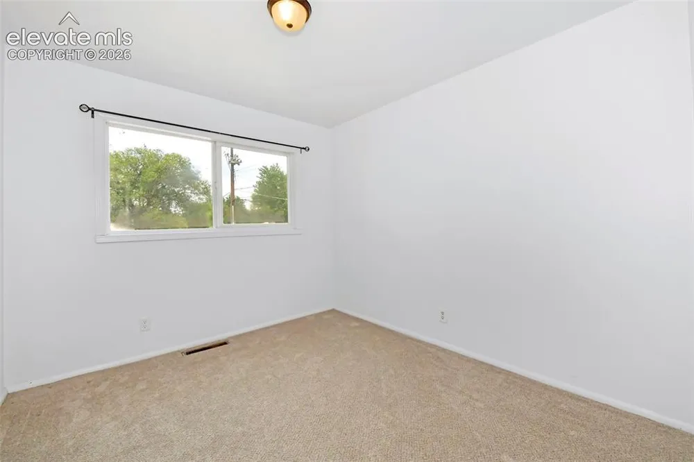 2581 E San Miguel Street Colorado Springs, CO 80909