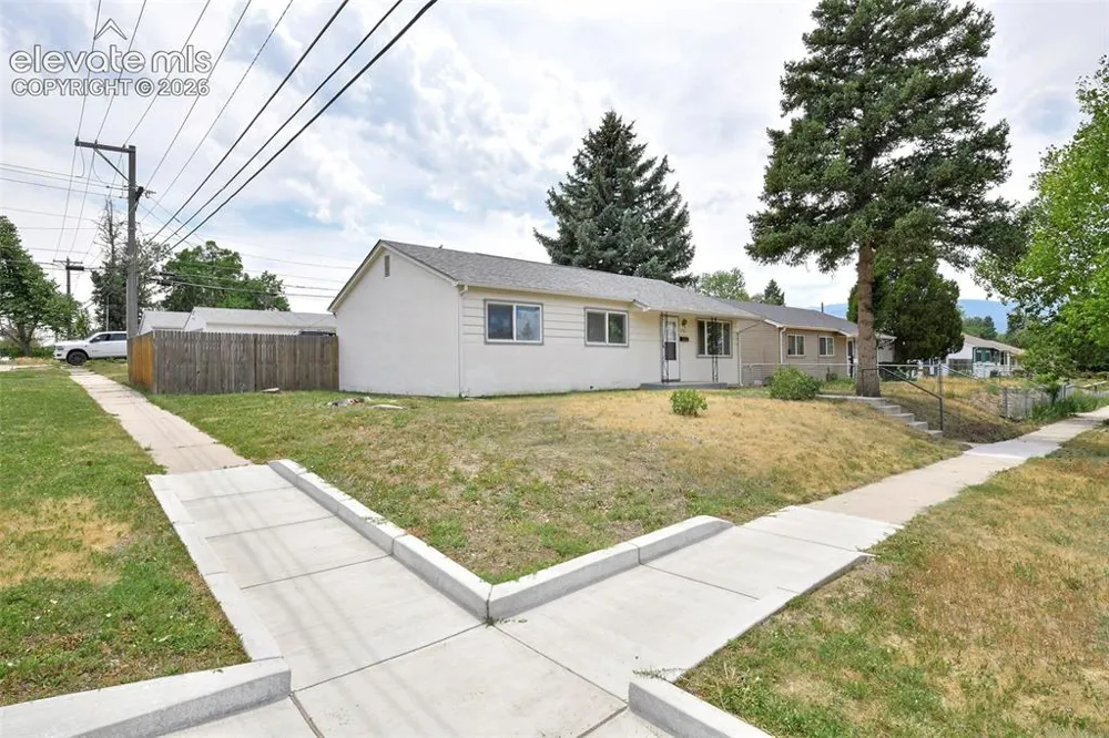 2581 E San Miguel Street Colorado Springs, CO 80909