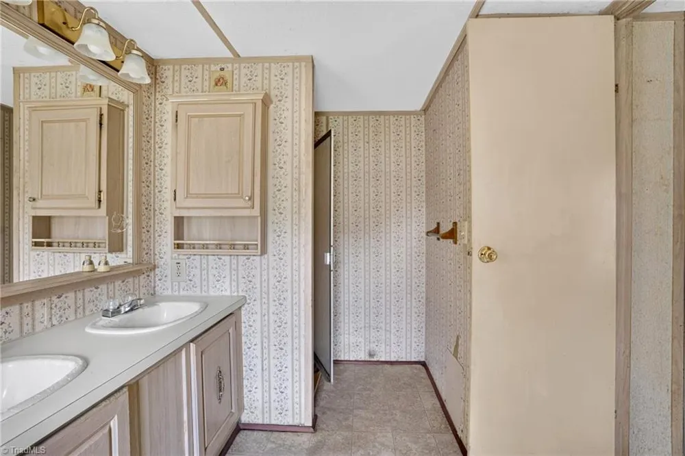 526 Kindley Road Thomasville, NC 27360