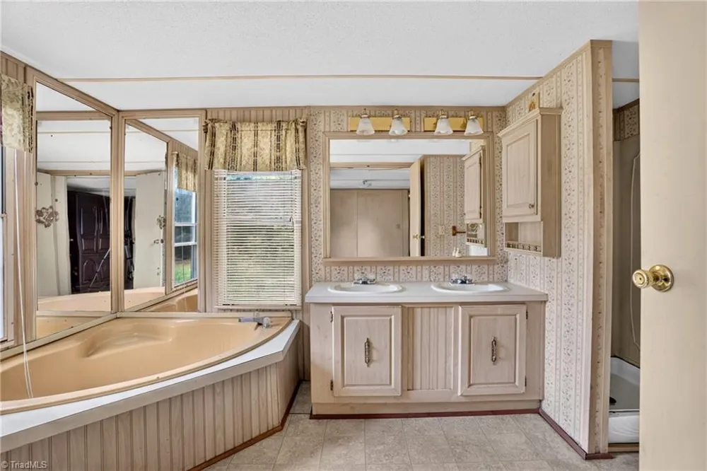 526 Kindley Road Thomasville, NC 27360