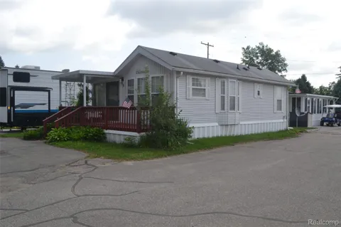 1140 S Ortonville Rd Unit 98 Road