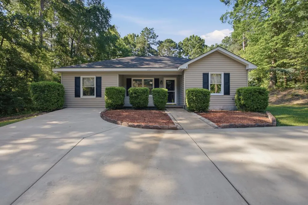 209 Waverly Circle Waverly Hall, GA 31831