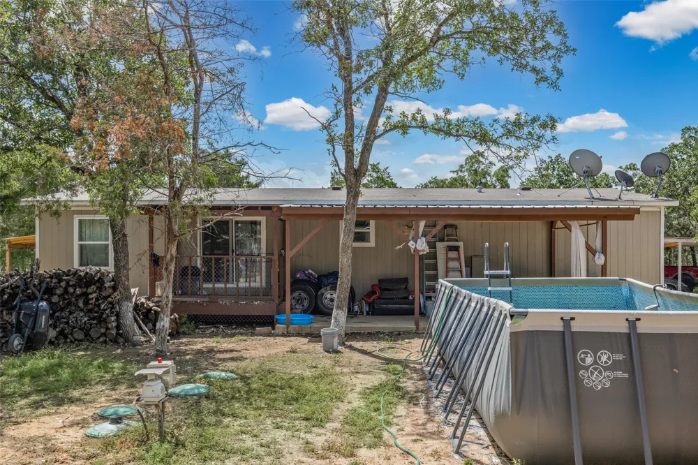 564 Boyd Road Red Rock, TX 78662