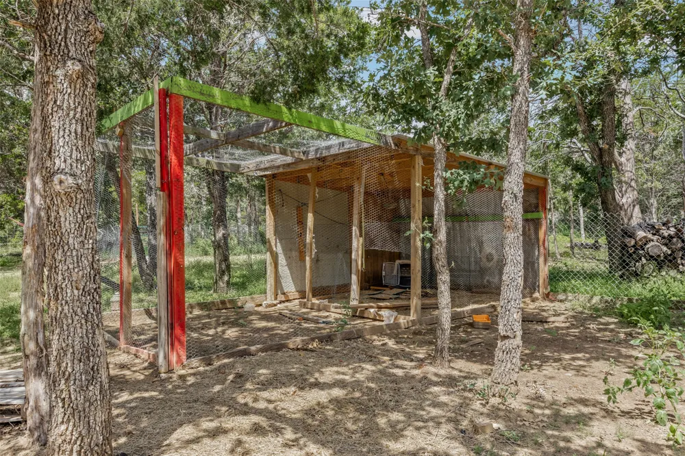 564 Boyd Road Red Rock, TX 78662