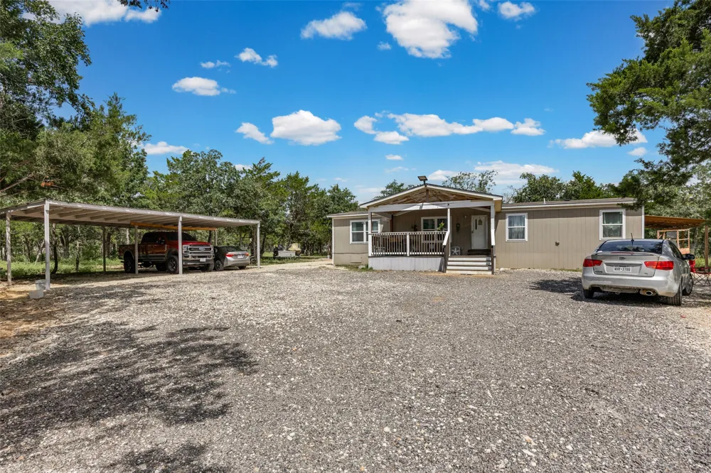 564 Boyd Road Red Rock, TX 78662