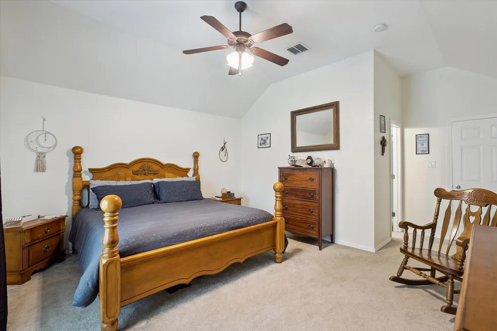 568 Willowview Drive Saginaw, TX 76179