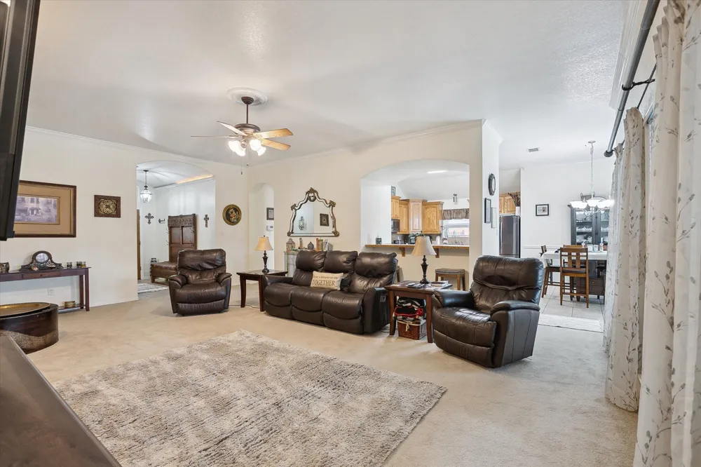 568 Willowview Drive Saginaw, TX 76179