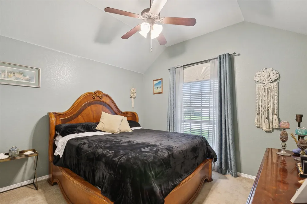 568 Willowview Drive Saginaw, TX 76179
