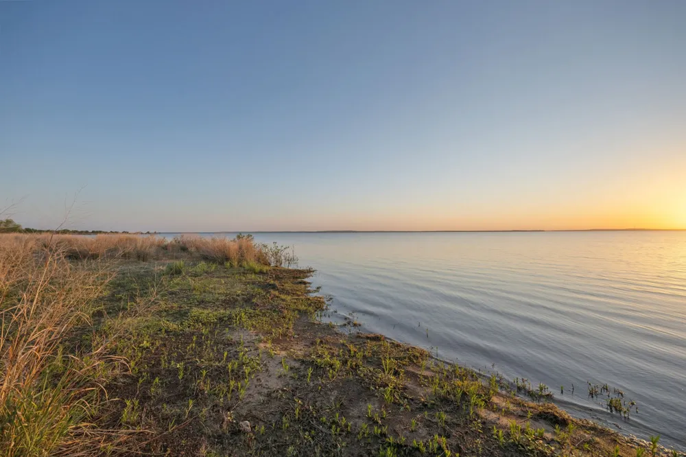 1528 Sunrise Drive Sanger, TX 76266