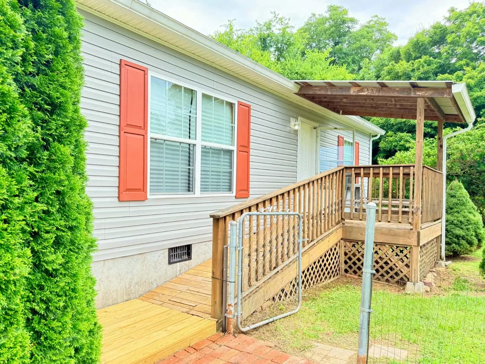 190 Co Rd 909 Etowah, TN 37331